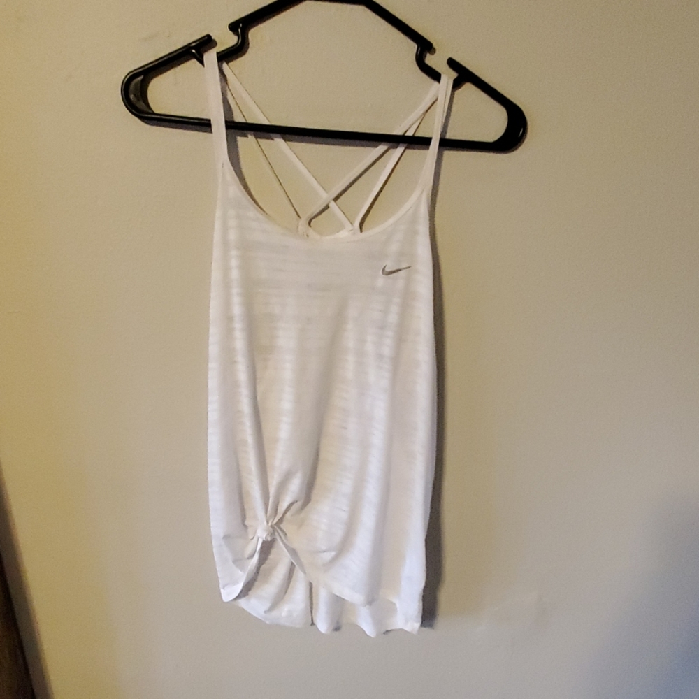 Large dryfit nike tank